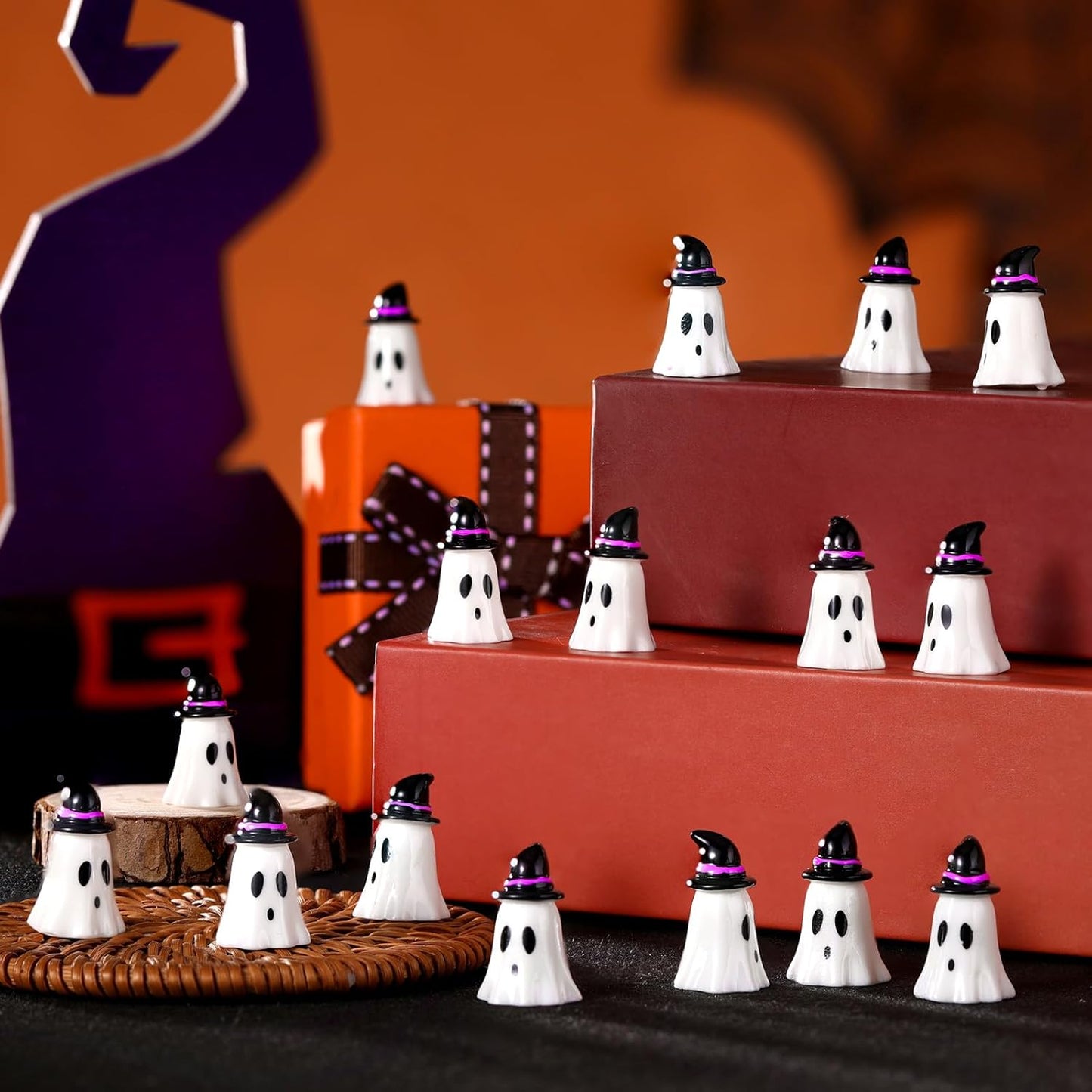 50 Pcs Mini Halloween Miniatures Figurines Resin Tiny Resin Figures Ornaments for Halloween Party Outdoor Home Garden Decoration (Witch Hat)