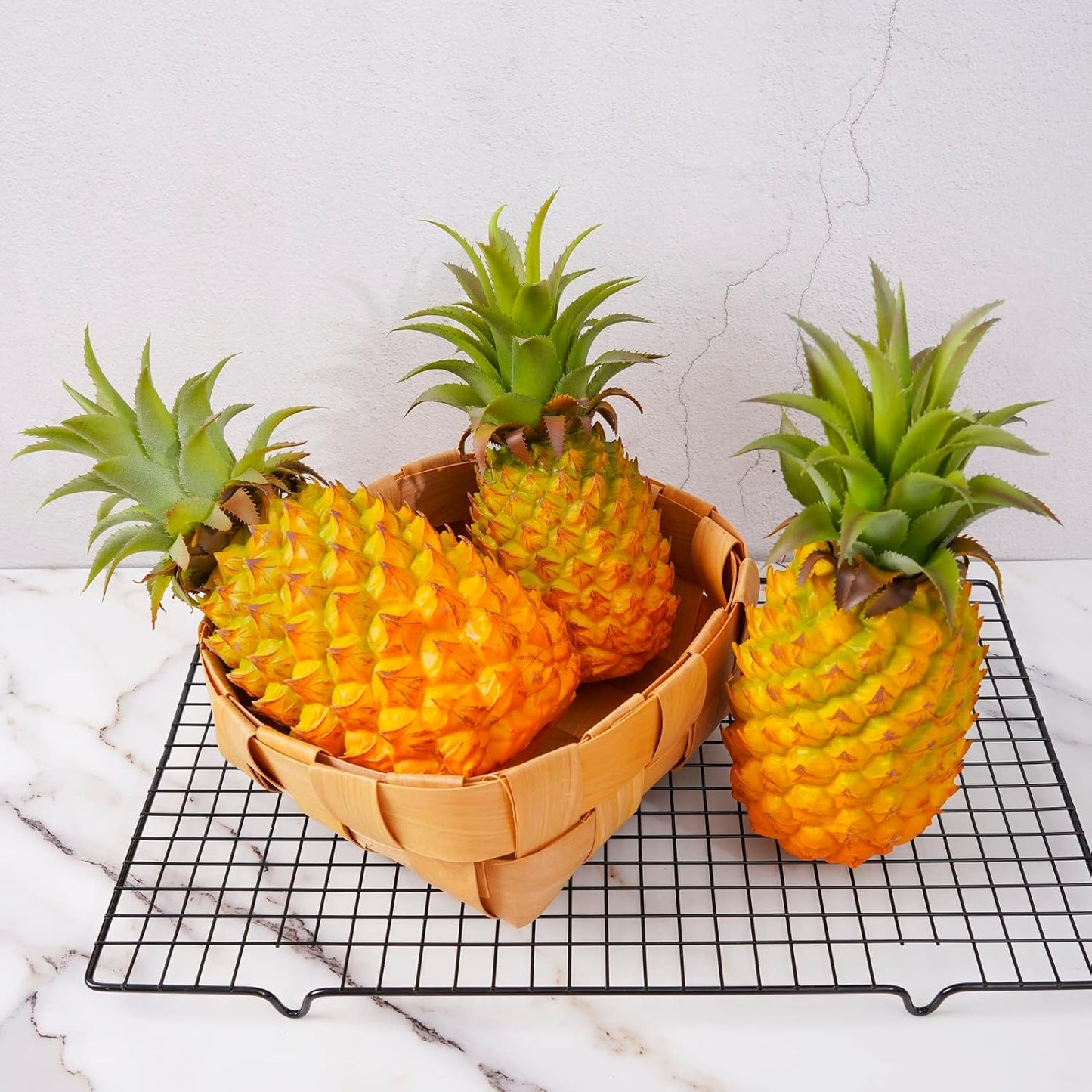 QIRMIZI Artificial Pineapple -Simulated Fruit Decoration, Lifelike Fake Fruit Model, Perfect for Home Decor, Kitchen, Party & Photography Prop – Realistic & Eco-Friendly,Yellow Large