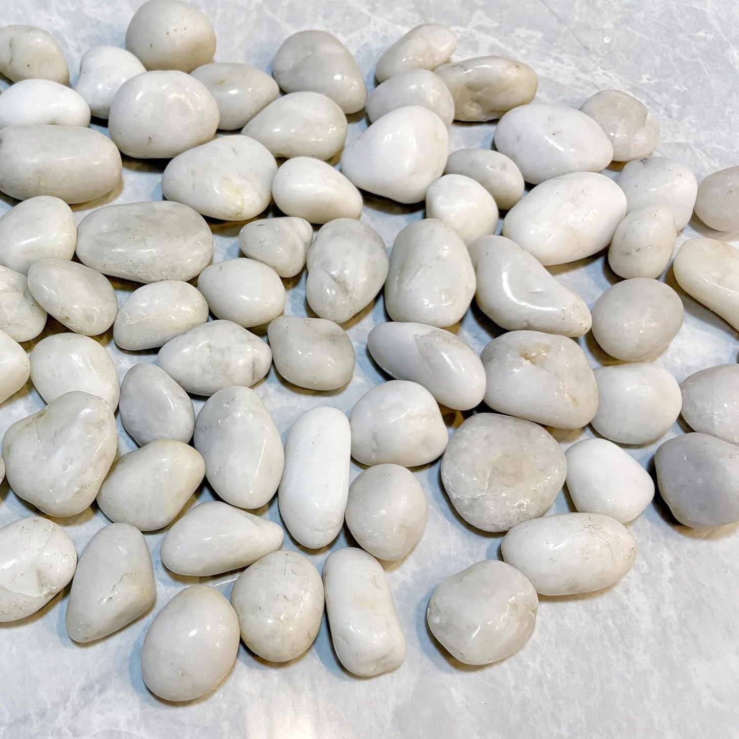 40lbs River Rocks, 1-2Inch Decorative Ornamental Natural Pebbles for Garden Couryard Landscaping Stones, Gravel Filler for Fish Tank,Vases,Home Decor,Aquariums,Animal Habitat, White