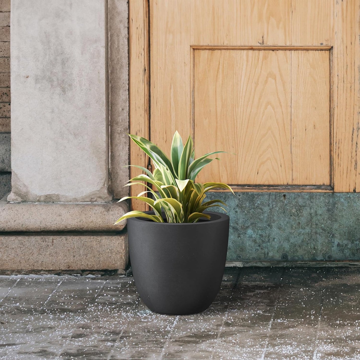 Kante 10 Inch Dia Round Concrete Planter, Indoor Outdoor Large Plant Pot with Drainage Hole and Rubber Plug for Home Patio Garden, Black