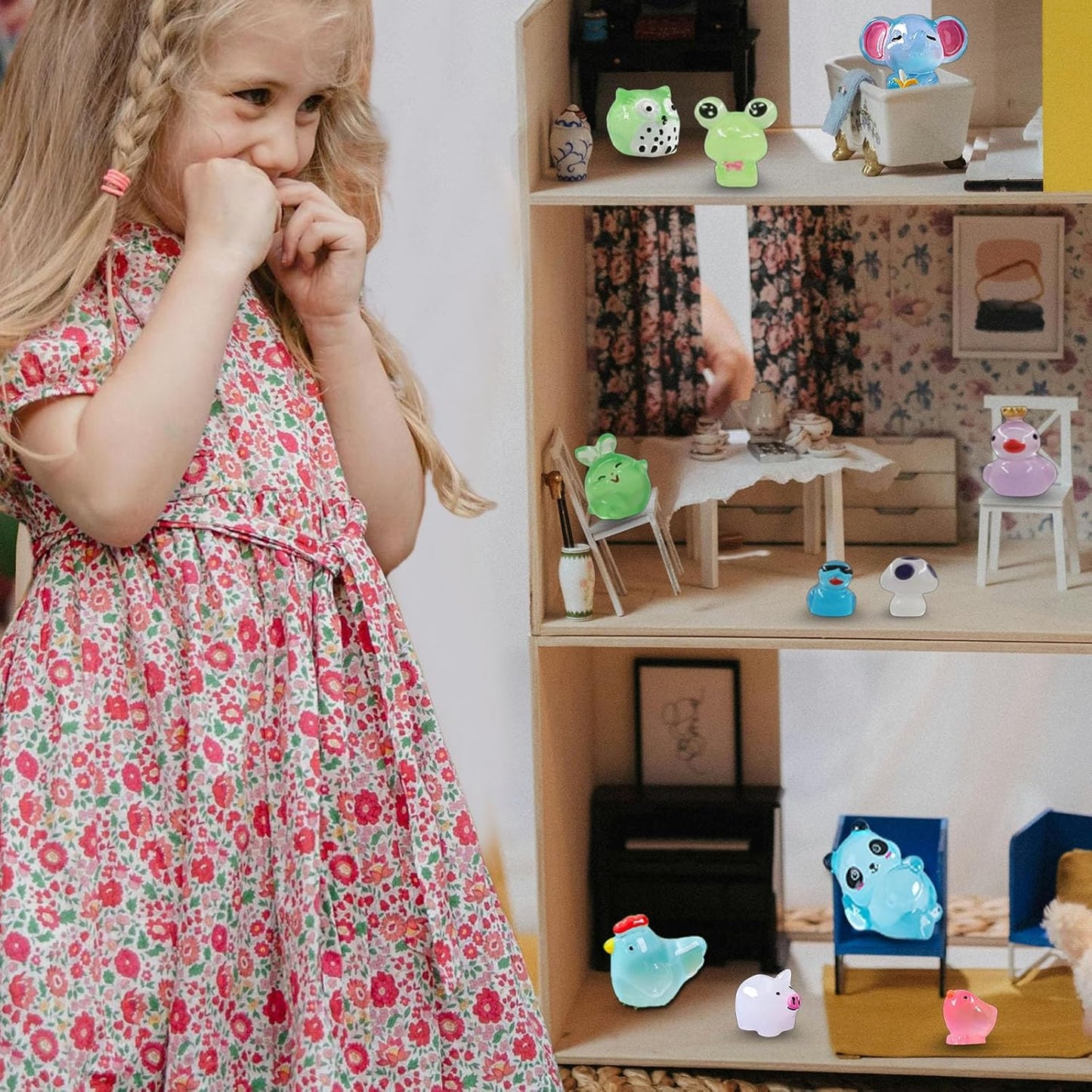 Luminous Mini Resin Animals 100 Pcs Tiny Animals Mini Ducks Owls Tiny Frogs Pandas Dinosaurs Small Birds Elephants Little Rabbits Glow in The Dark Garden Miniatures Fairy Garden Accessories