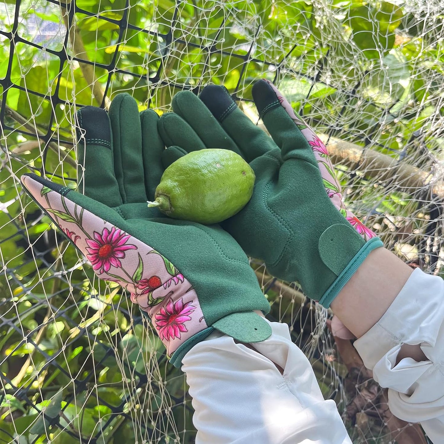 Gardening Gloves for Women, Garden Gloves with Touch Screen, Thorn Proof Puncture Resistant Working Gloves, Gardening Gifts for Women (Green with Pink Flowers, Medium)