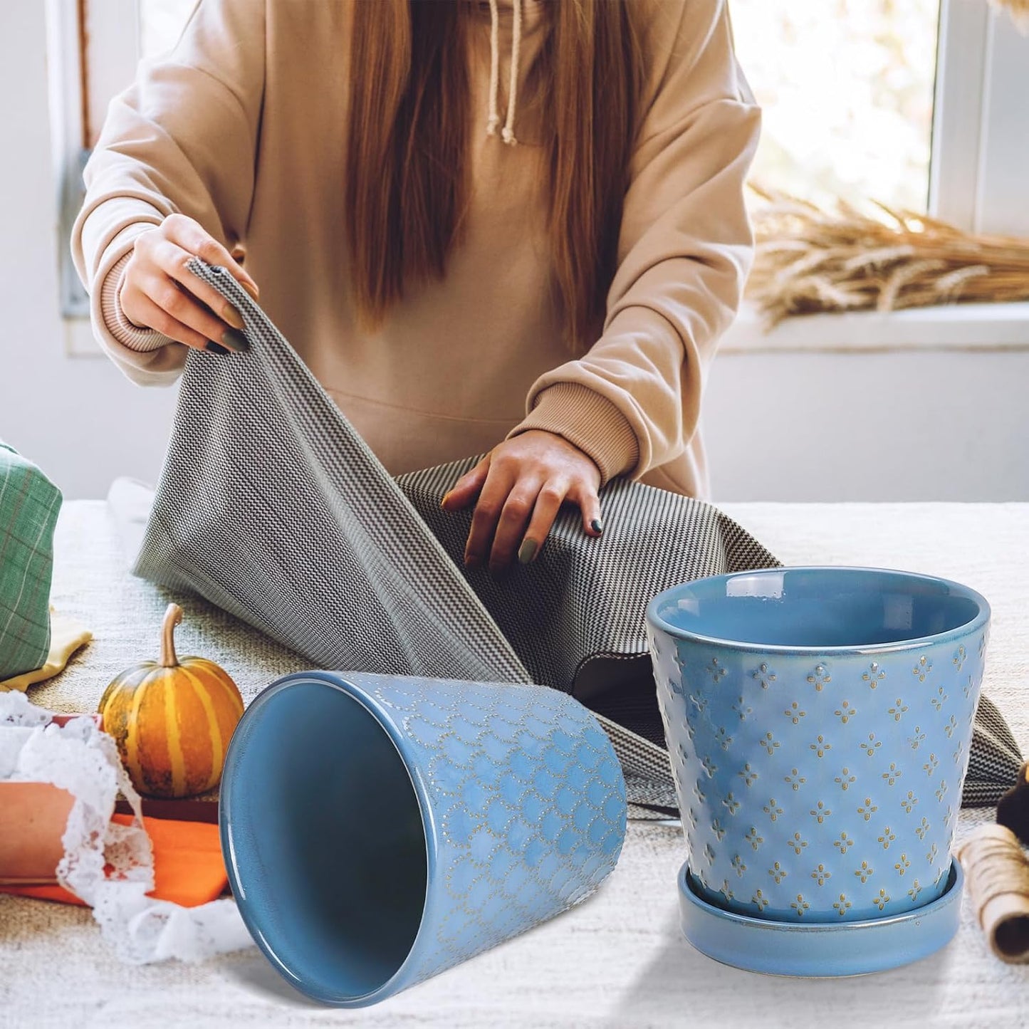 EFISPSS Plant Pots, 5 Inch Pots for Indoor Plants, Planters with Drainage Hole and Saucer, Ceramic Flower Pots Desktop Office Windowsill Decoration Gift Set of 4 - Sky Blue