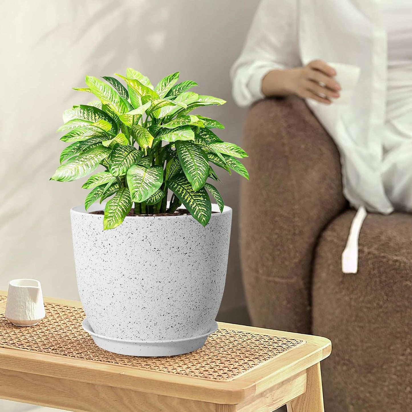 Large Flower Pots 12/10/9 inch, Set of 3 Modern Decorative Plastic Planters with Drainage Holes and Saucers for Garden House Plants, Plant Pots for Indoor Outdoor Plants, Speckled White