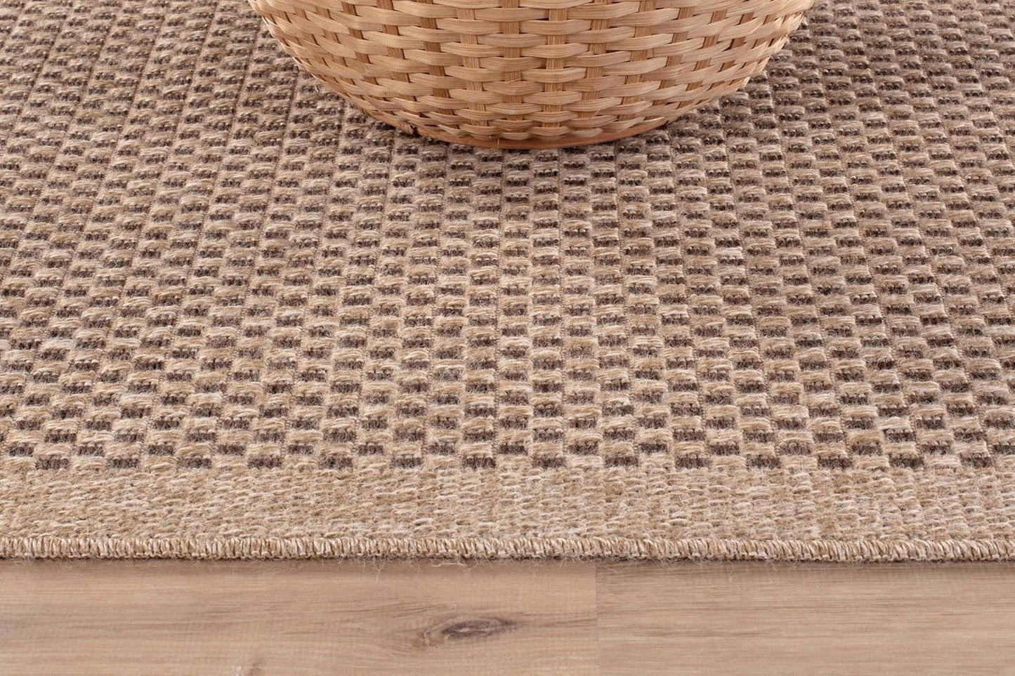 CAMILSON Easy Jute Round Rug 4ft Indoor Outdoor Natural Color Fiber Area Rugs for Living Room Patio and Kitchen Rug, Sisal Boho Woven Design Easy-Cleaning Washable Outside Carpet Alfombras (4 Round)